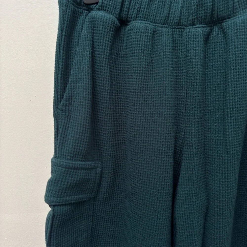 Aerie Textured Knit Sweatpants in Dark Green - Picture 4 of 6